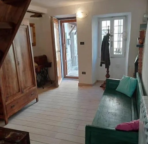 La Persellina House